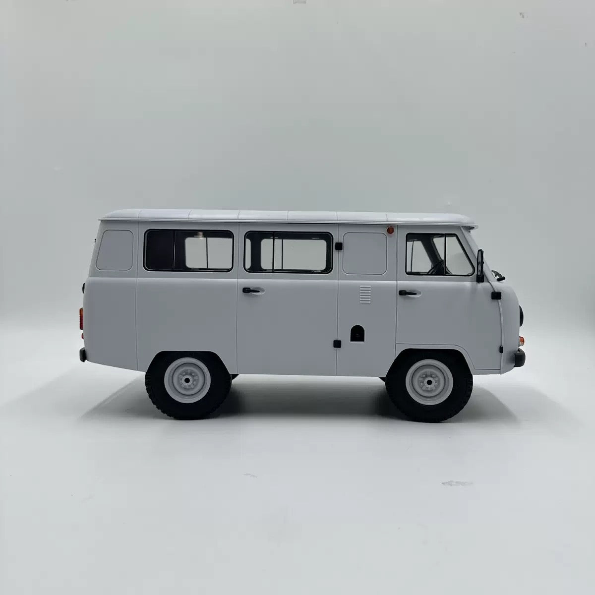 1:12 "Пургон" (УАЗ-452)